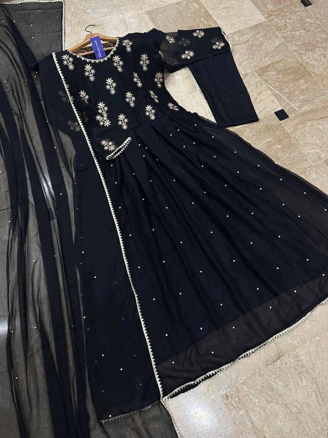 3 Pcs Women's Stitched Chiffon Embroidered Maxi Suit