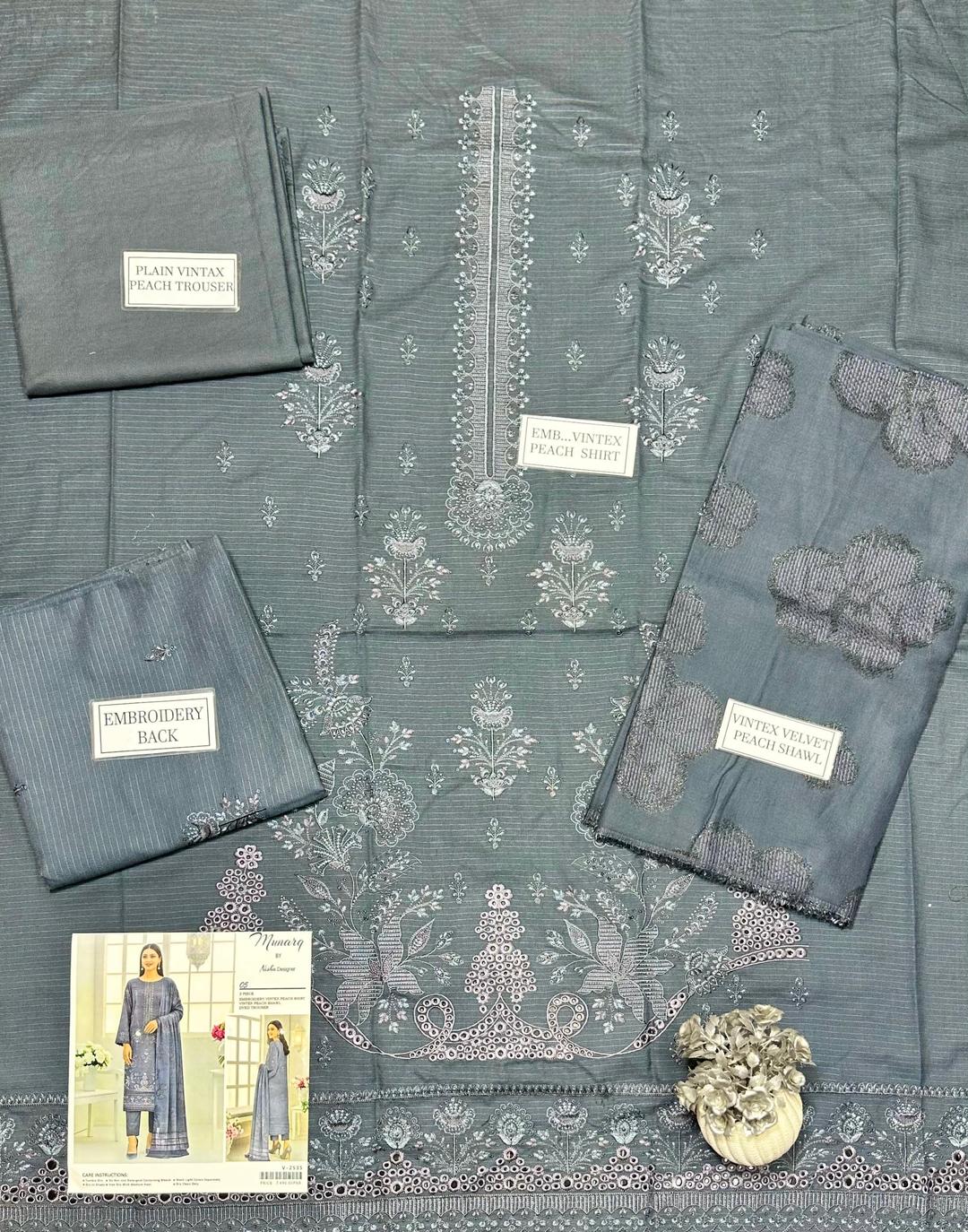 3 Pcs Women's Unstitched Plain Suit