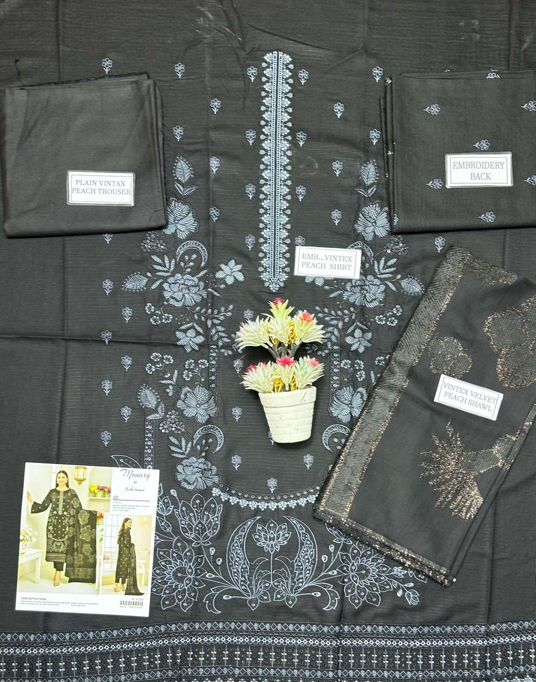 3 Pcs Women's Unstitched Plain Suit